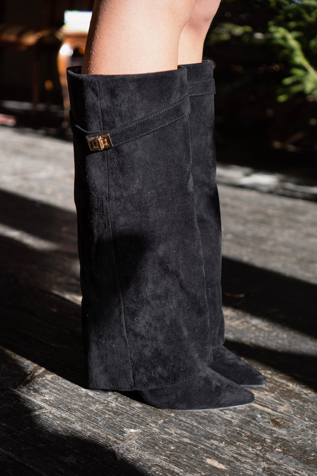 Stivale scamosciato nero