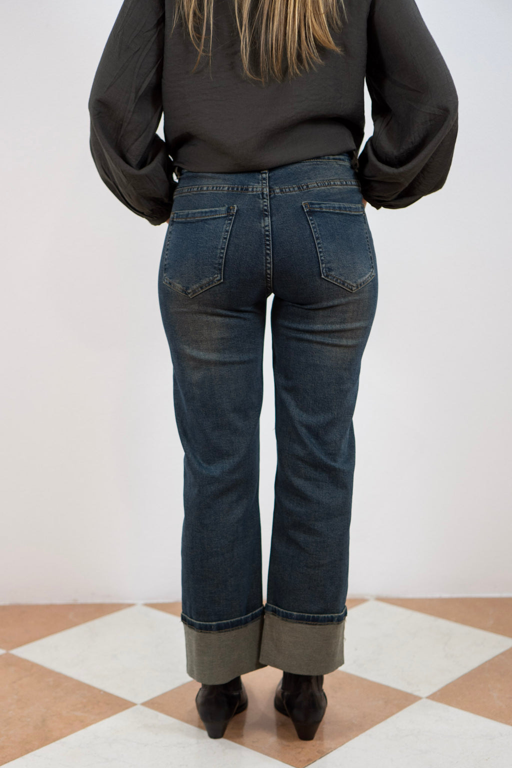 JEANS DRITTO CON RISVOLTO ALTO