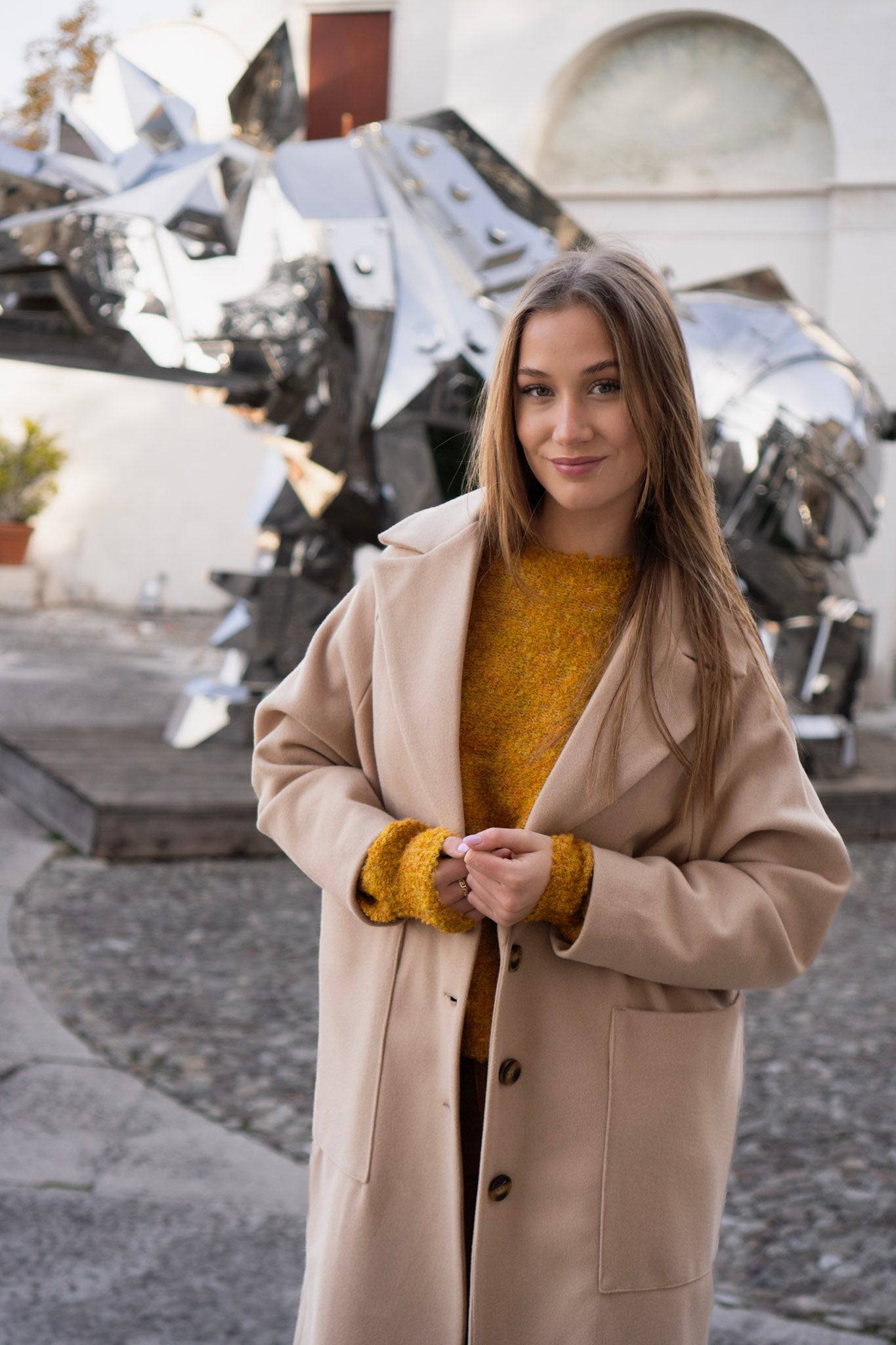 CAPPOTTO BEIGE CON BOTTONI
