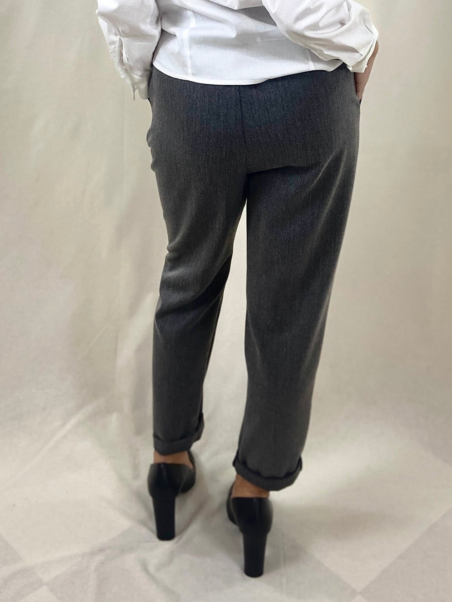 Pantalone Morbido a Gamba Dritta